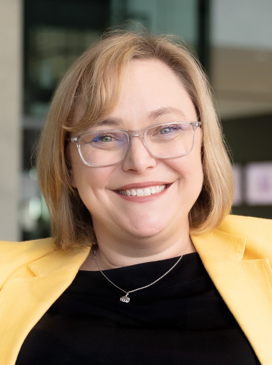 Kirsten Andrews